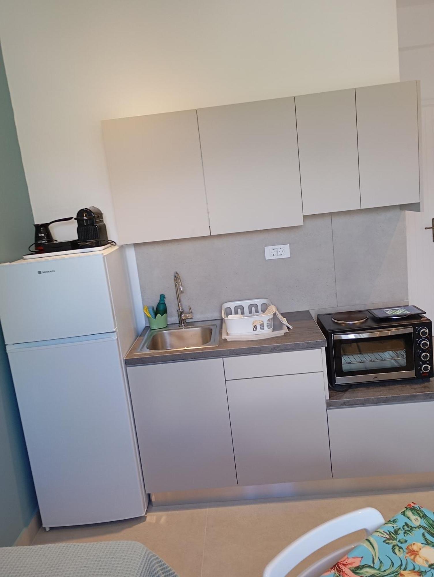 איריה Anastasias Apartments מראה חיצוני תמונה
