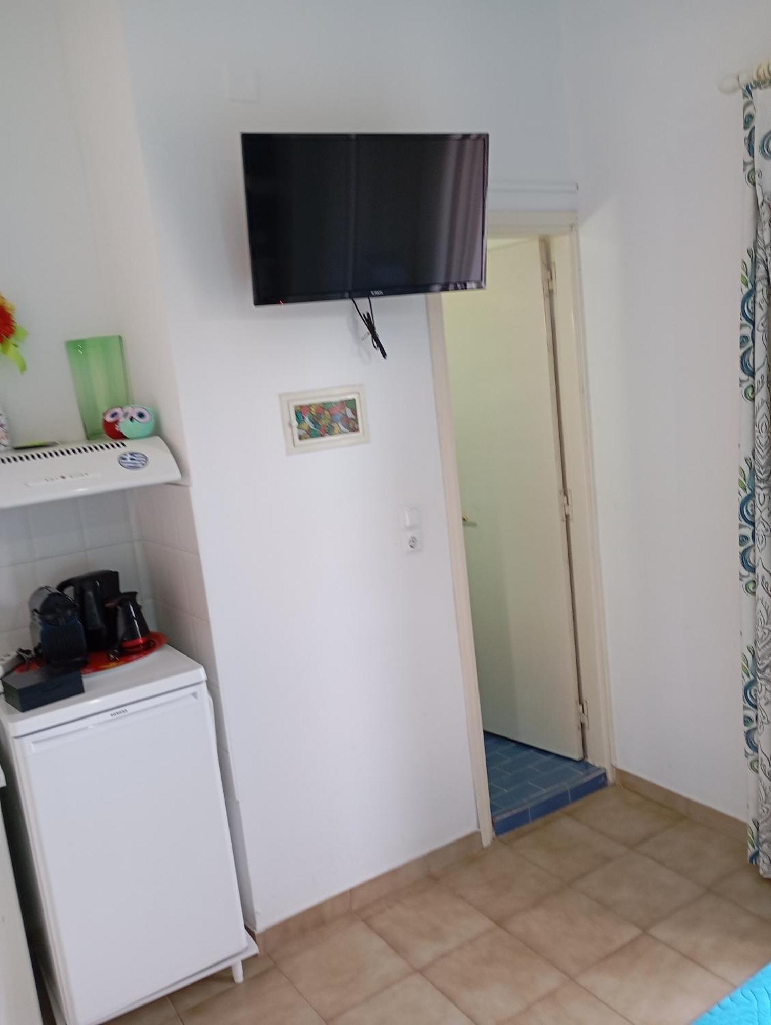 איריה Anastasias Apartments מראה חיצוני תמונה