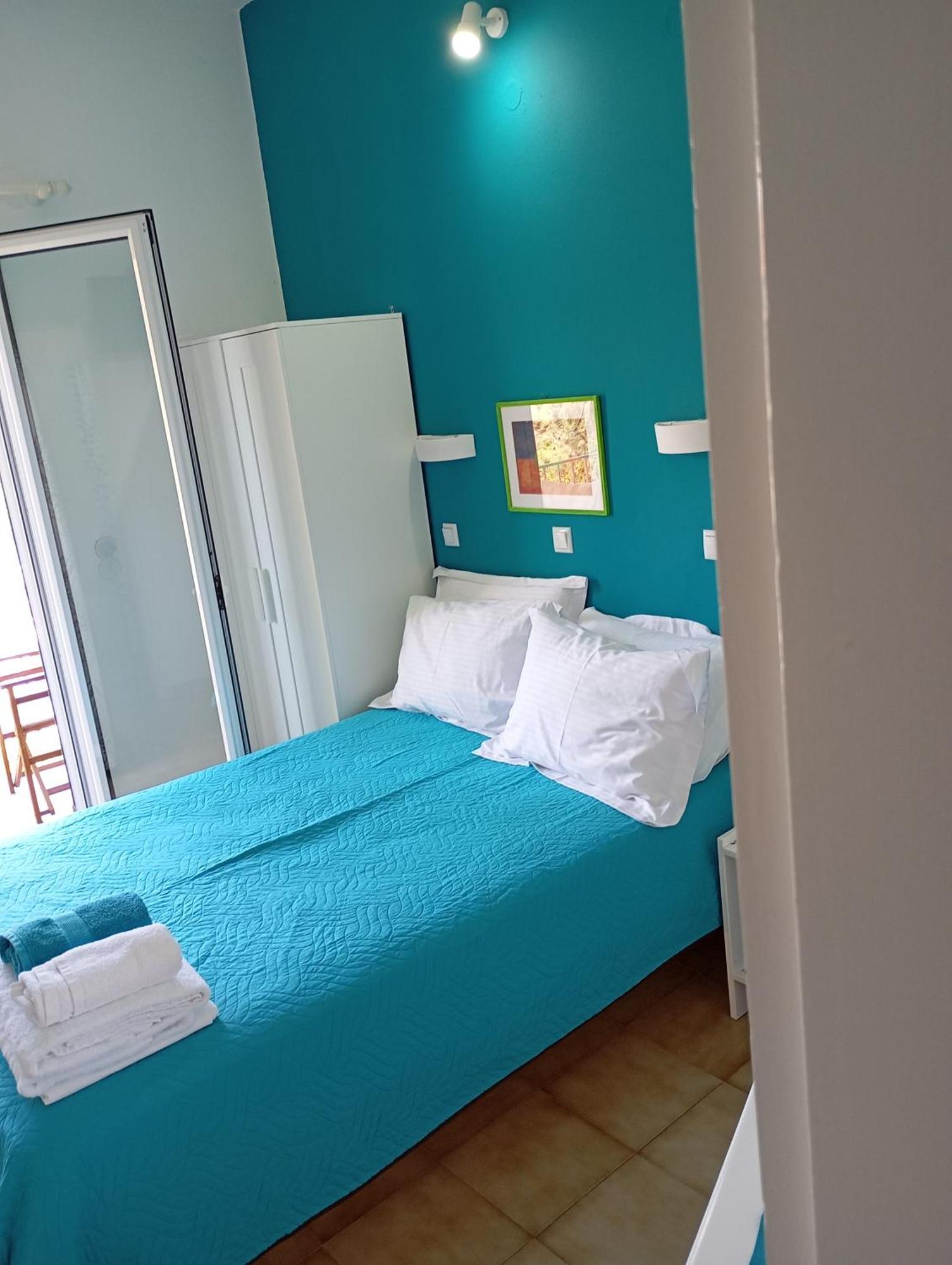 איריה Anastasias Apartments מראה חיצוני תמונה