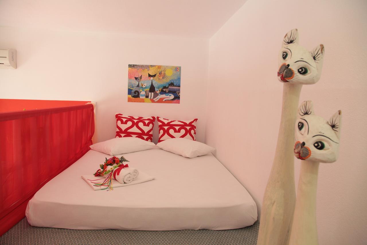 איריה Anastasias Apartments מראה חיצוני תמונה